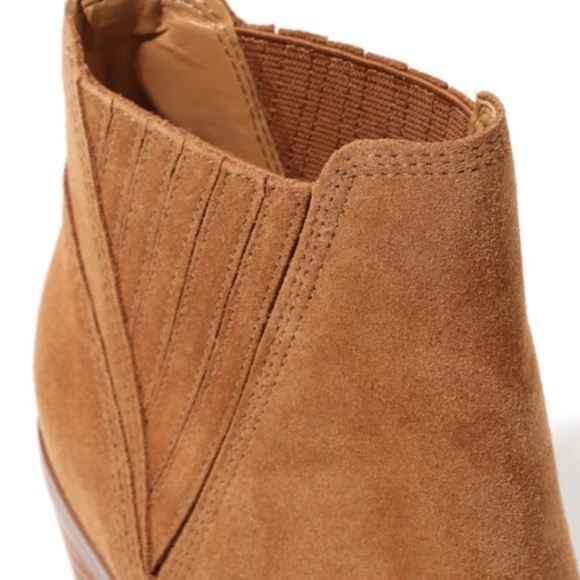 NEW Marc Fisher LTD Gadri Bootie Suede Natural Size 9M     3059 - Picture 8 of 16